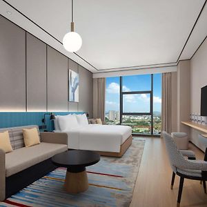 Upper Floors King Room